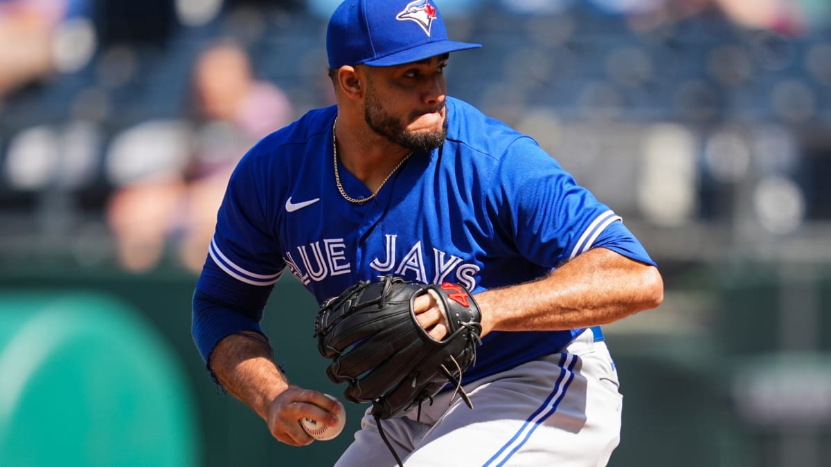 Blue Jays' Kirk out more than 10 days with hip flexor injury