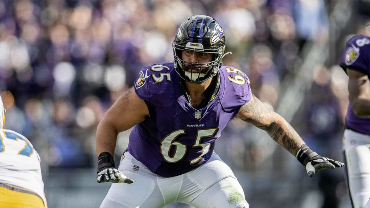 Baltimore Ravens OTs Ronnie Stanley, Morgan Moses Crack PFF's Positional  Rankings - Sports Illustrated Baltimore Ravens News, Analysis and More