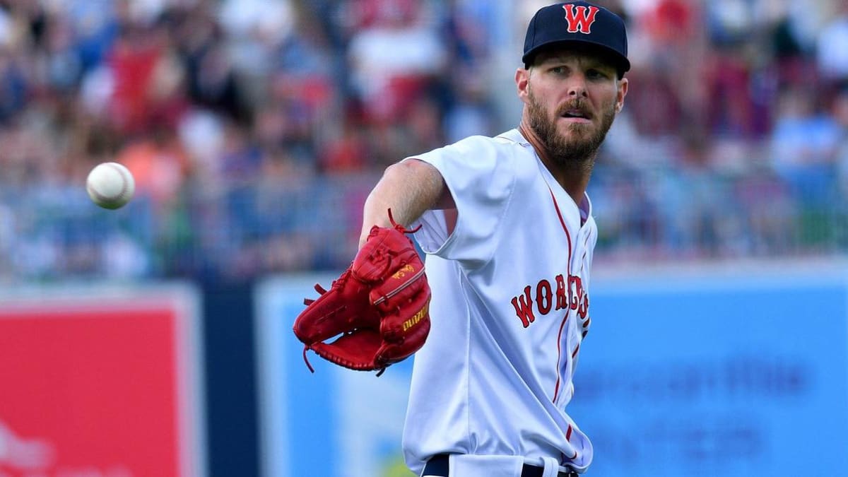 Chris Sale offered to pay for WooSox to spend an extra night in a hotel