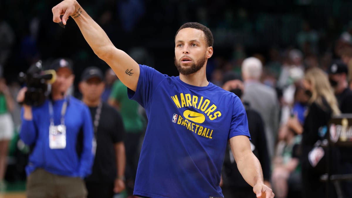 DUBLIN, OH - JUNE 02: NBA All Star Steph Curry watches his tee shot on 7  during the Memorial Tournament practice round at Muirfield Village Golf  Club on June 2, 2021 in