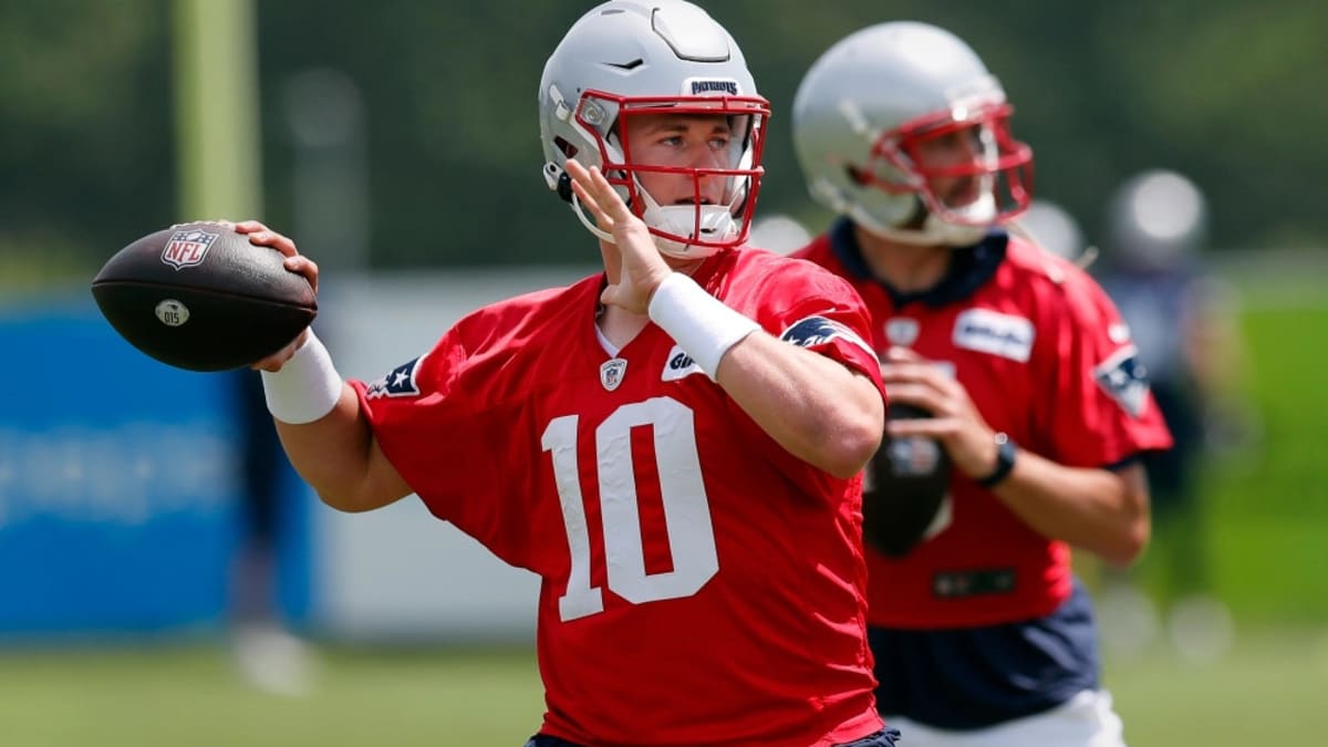 Mac In Business: Jones Joins New England Patriots Trio For Workouts -  Sports Illustrated New England Patriots News, Analysis and More