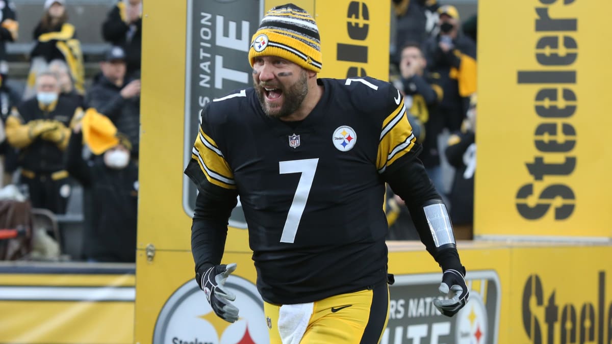 A changed Ben Roethlisberger jokes with media