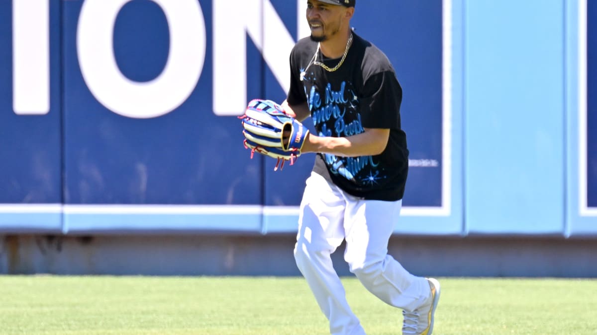 Baseball Moment Dodgers Mookie Betts Shirt - NVDTeeshirt