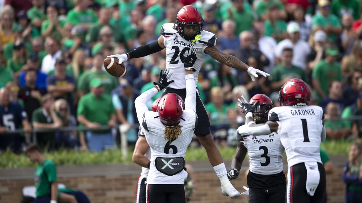 Look: Marquise Copeland Flashes Super Bowl Ring - All Bearcats