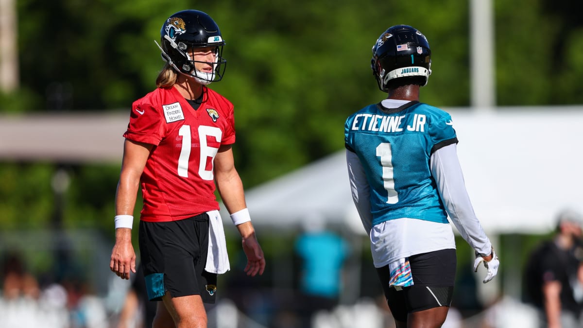 Jaguars QB Trevor Lawrence, RB Travis Etienne won't play in HOF game - Big  Cat Country