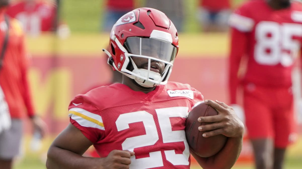 Chiefs' Berry skips report day at training camp