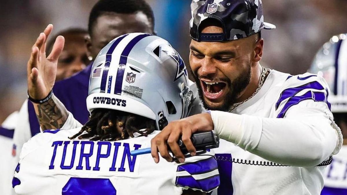 Dak likes muffins : r/cowboys