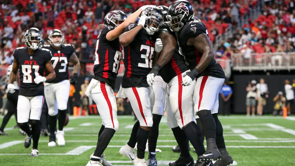 Atlanta Falcons Cut Josh Miles, Sign Justin Shaffer to Practice Squad: NFL  Cutdown Tracker - Sports Illustrated Atlanta Falcons News, Analysis and More