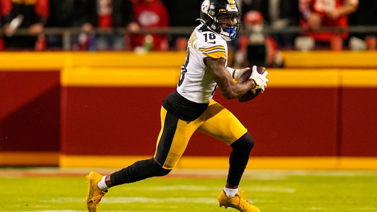 Steelers wideout Diontae Johnson has 'annoying' shoulder injury