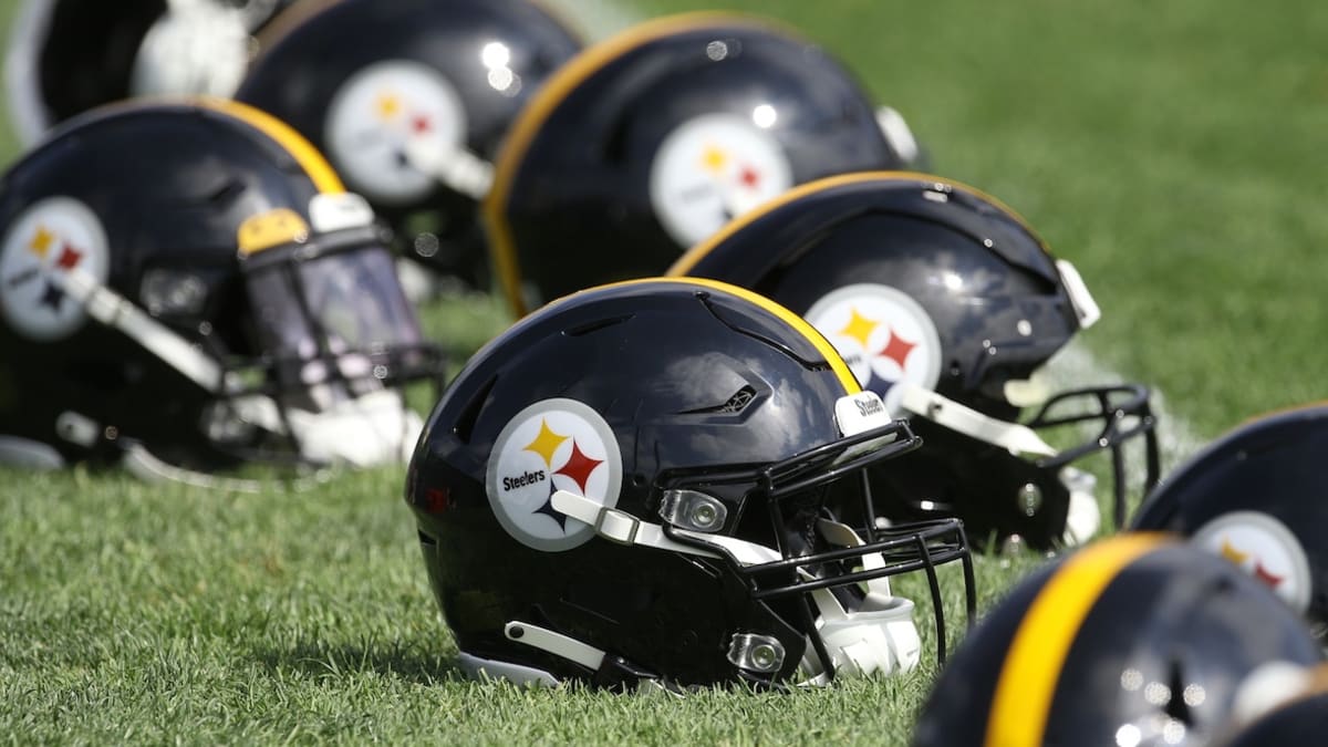 Pittsburgh Steelers Official 2022 53-Man Roster - Sports Illustrated  Pittsburgh Steelers News, Analysis and More