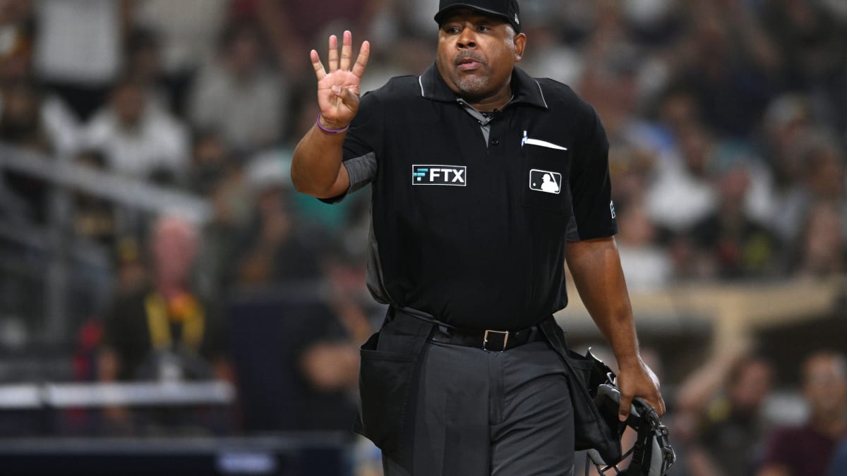 MLB Ump Has Hilarious Reaction After Swearing On Hot Mic (Video)