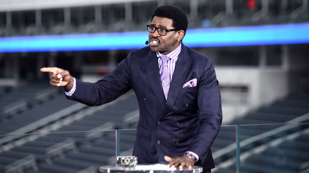 Tales of Terror: Michael Irvin's Neck, Emmitt Smith's Numbness and Dallas  Cowboys Snowman on Fire - FanNation Dallas Cowboys News, Analysis and More