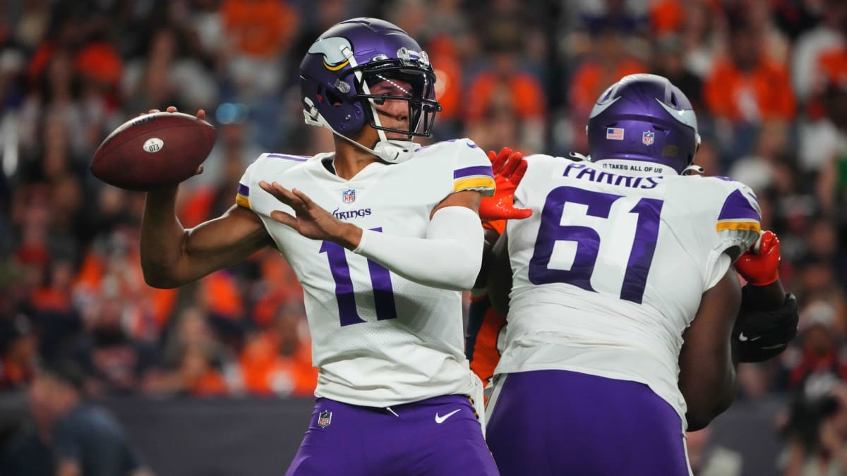 Browns claim QB Kellen Mond off waivers from the Vikings