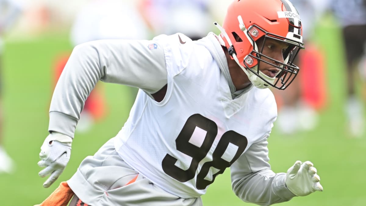 Isaac Rochell riding unconventional wave of opportunity with Browns this  season 