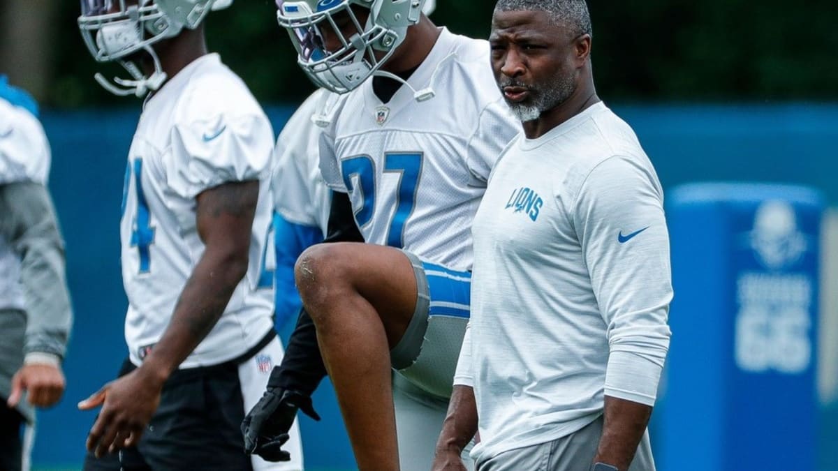 Detroit Lions: Photos from first 2022 practice with pads