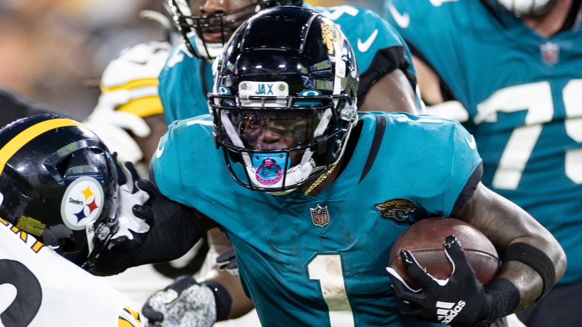 Jaguars running back Travis Etienne's foot injury not serious