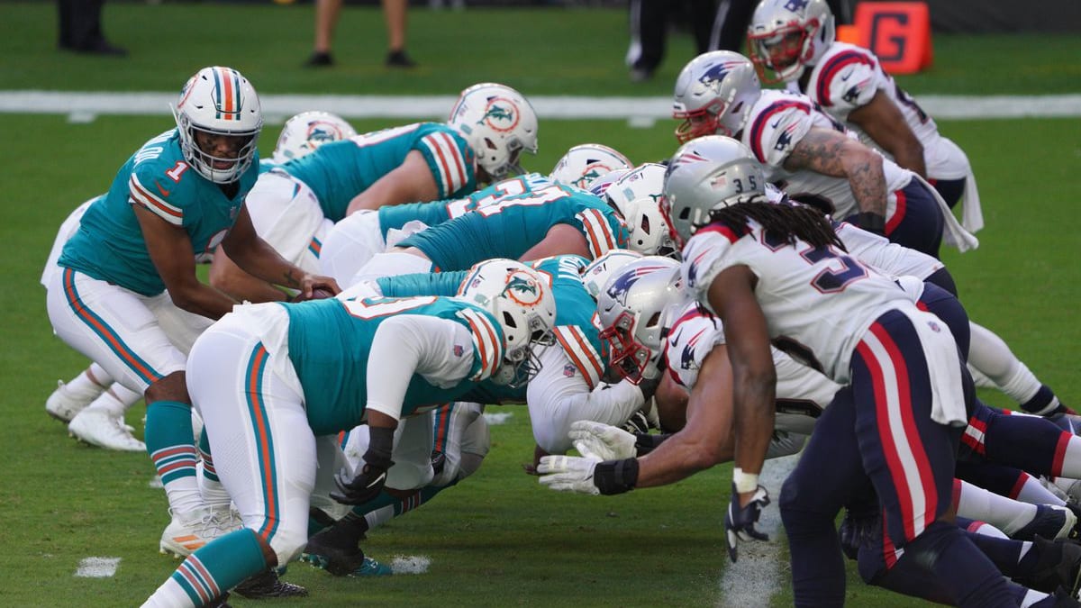 New England Patriots vs. Miami Dolphins: Mac Jones, More 'Mondre, Pats  Defense vs. Tyreek Hill