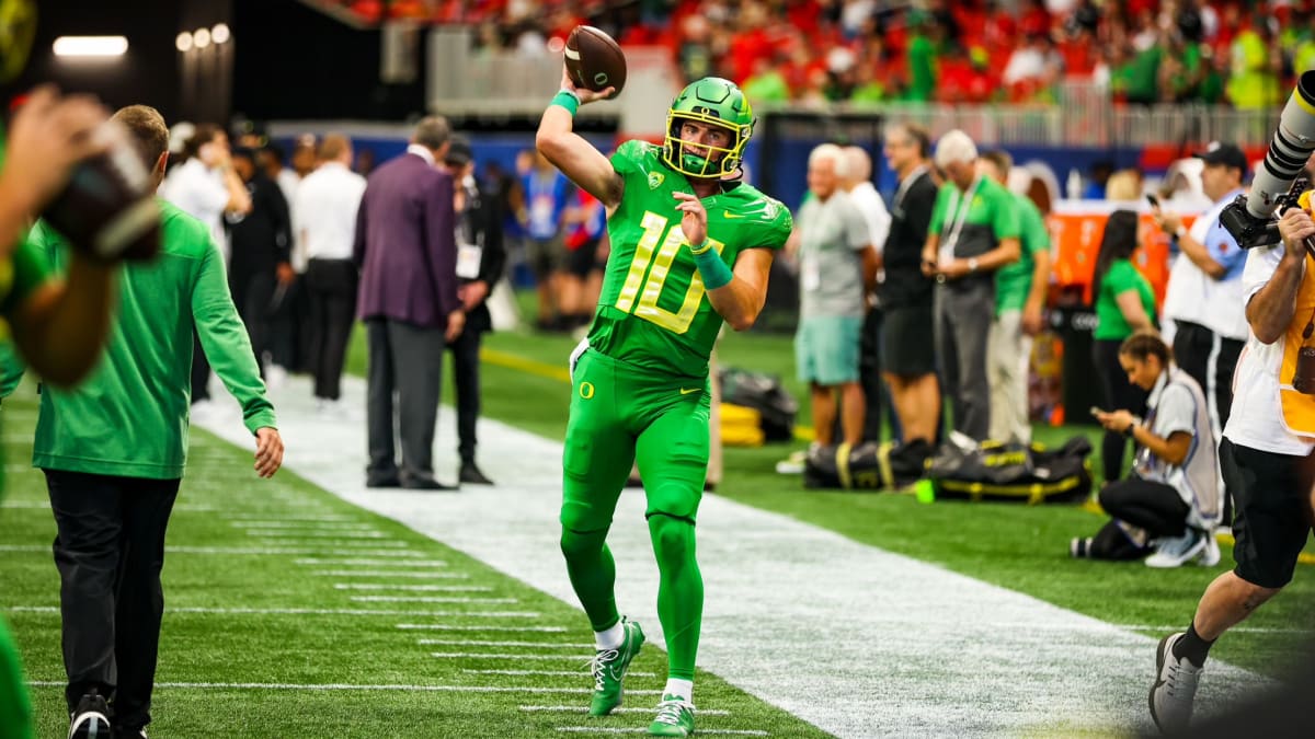 Oregon's Bo Nix leads the Ducks into the 2023 college football season