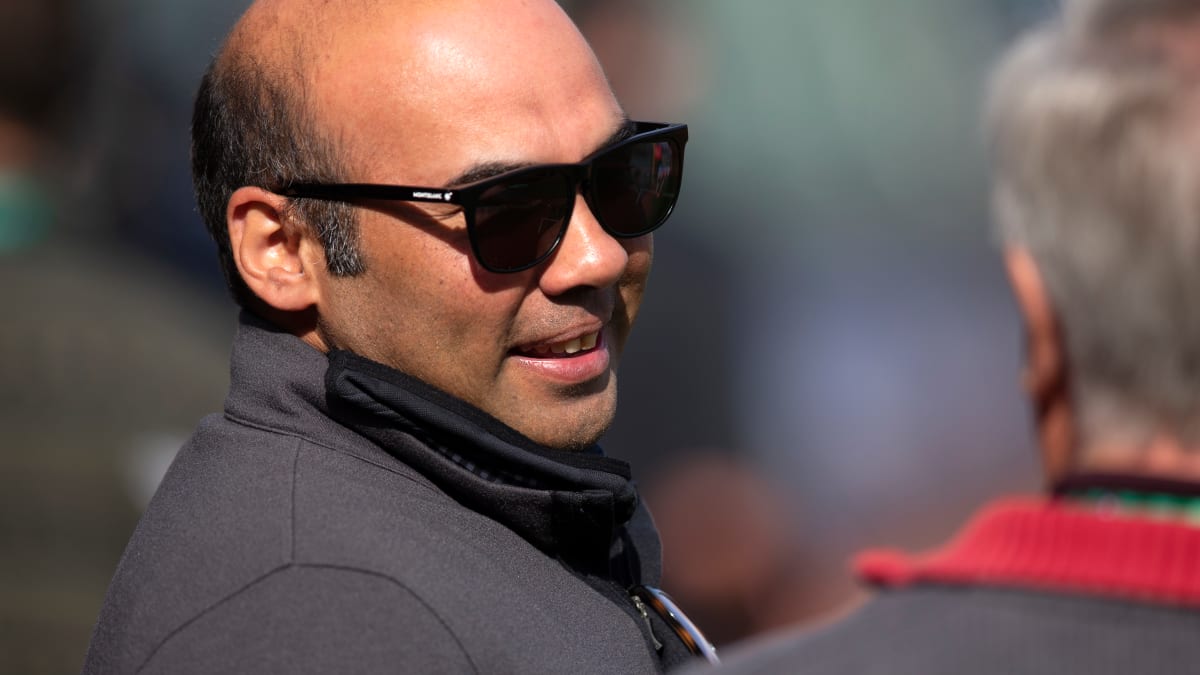 SF Giants' Farhan Zaidi gives update on key roster decisions