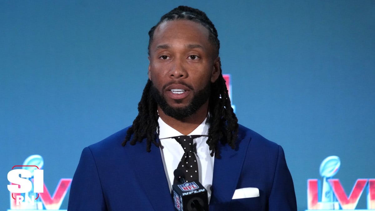 Larry Fitzgerald on his podcast said he doesn't plan on playing