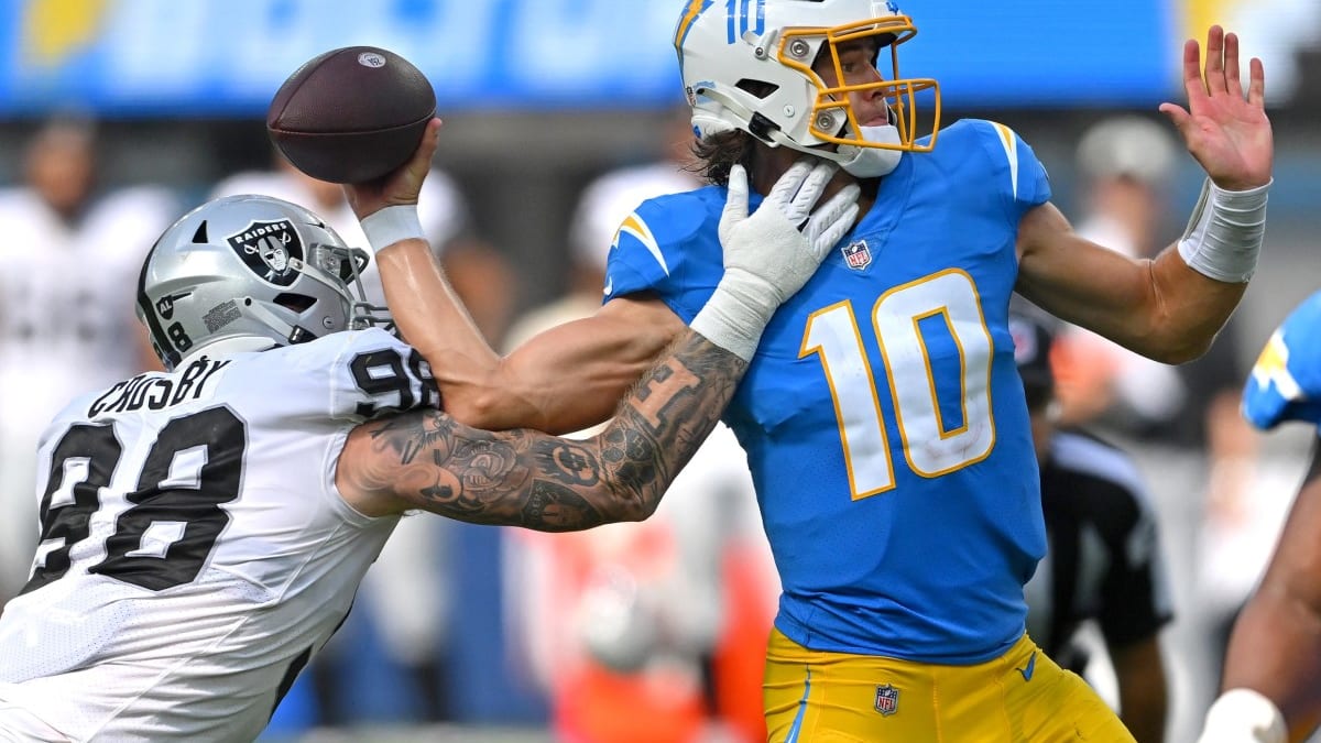 Las Vegas Raiders 19 vs 24 Los Angeles Chargers summar: stats and  highlights