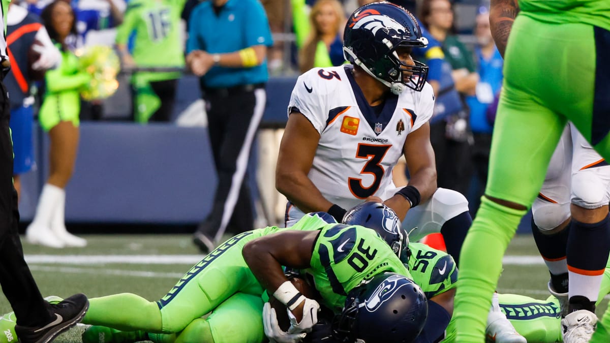 Seahawks edge Broncos in Wilson's return to Seattle as McManus