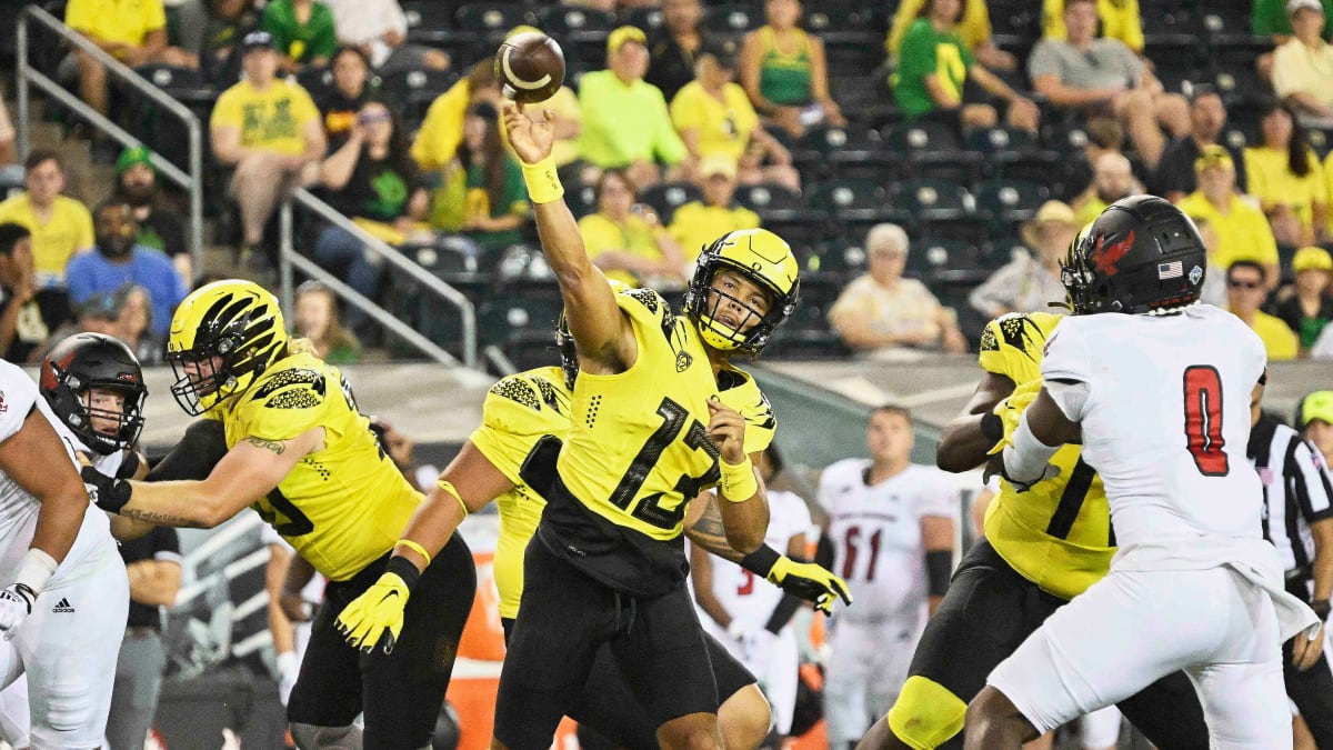 Oregon Football doesn't have a future NFL QB after Bo Nix--yet, Oregon  Ducks Podcast