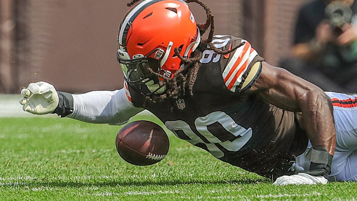 Cleveland Browns News and Rumors 8/5: JOK Returns, Clowney Excels, and a  Fast-Rising Receiver