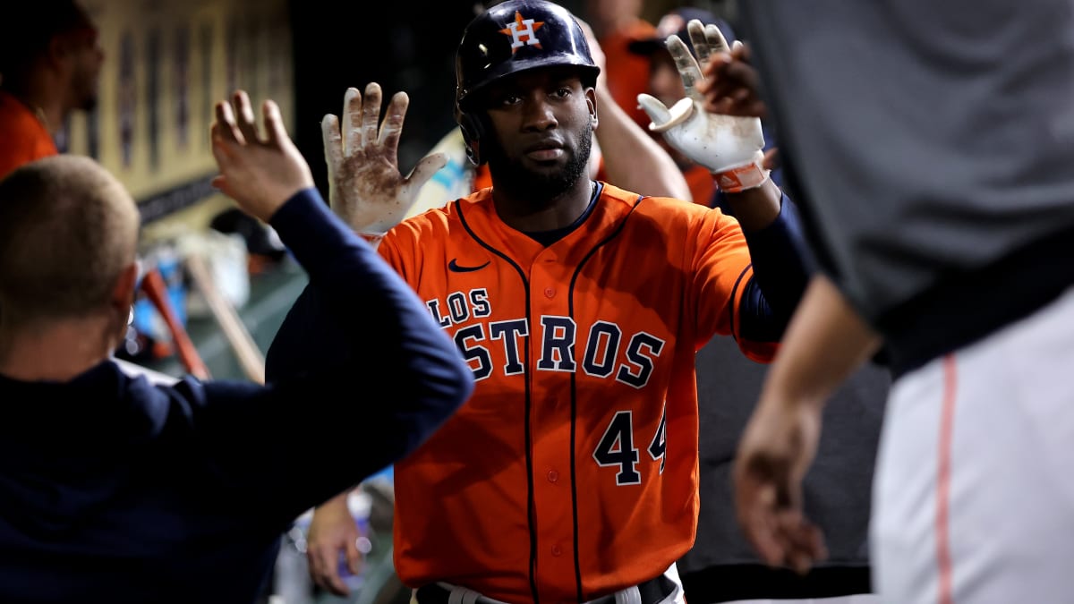 Luis García, Yordan Alvarez help Astros oust Red Sox, reach World Series