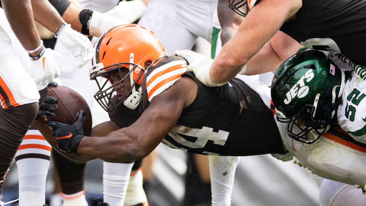 Video Shows Moment Crowd Saw Replay Of Nick Chubb's Gruesome Injury - The  Spun: What's Trending In The Sports World Today