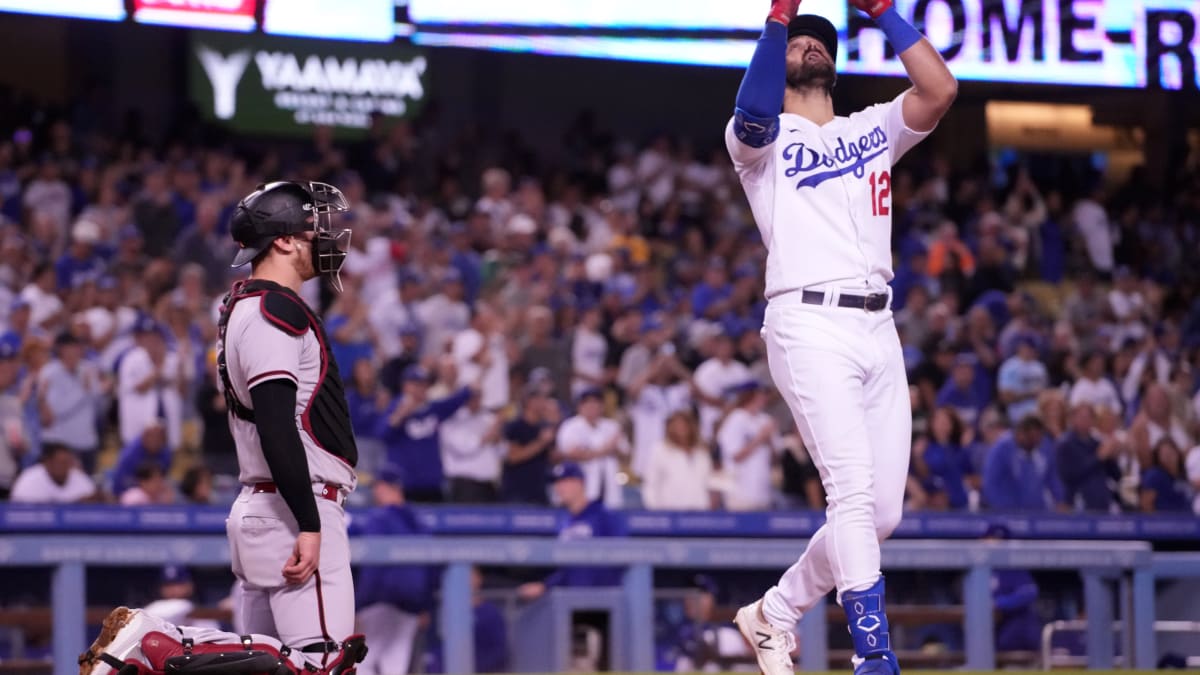 Dodgers scoreboard reminds fans of absurd high school Joey Gallo prom story