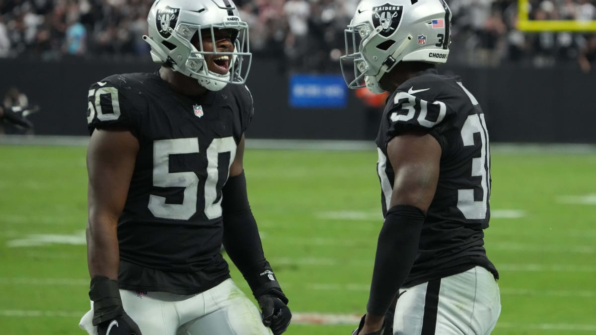 Las Vegas Raiders linebacker Jayon Brown (50) celebrates during