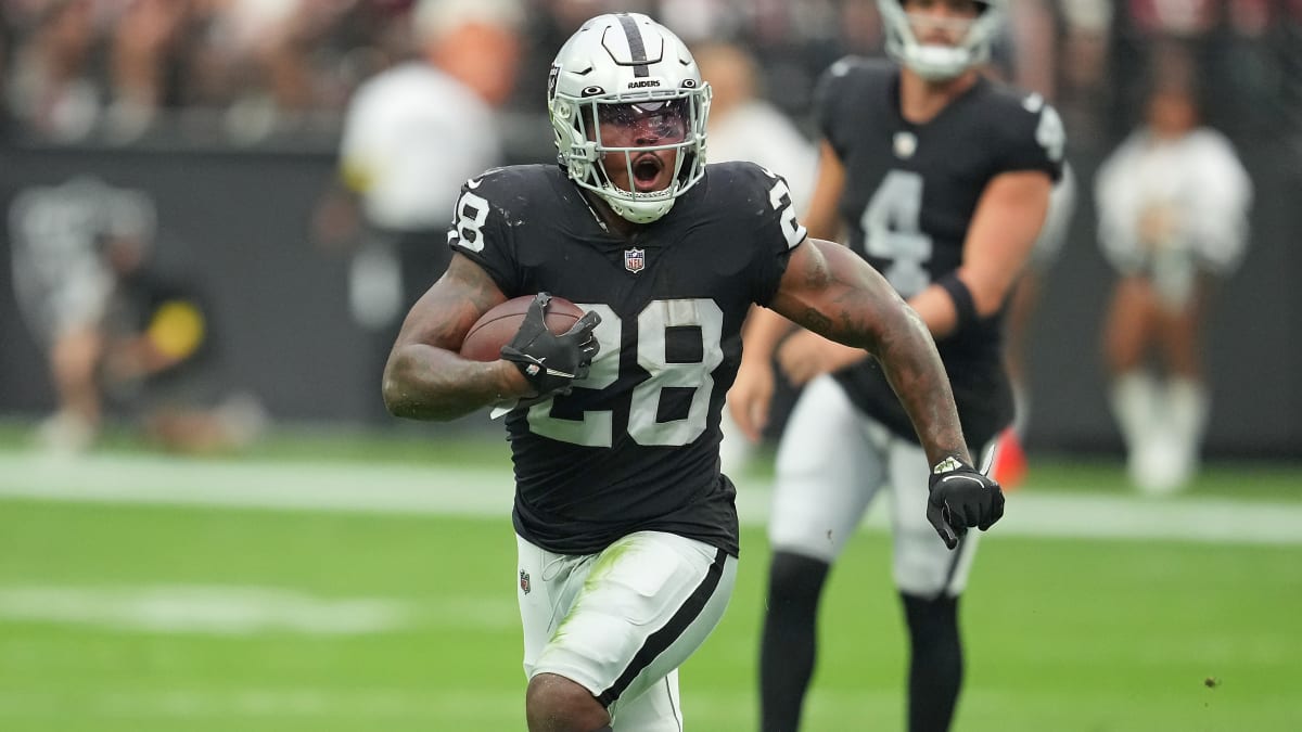 Raiders' Josh Jacobs Expected to Report to Team by Season Opener, per  Report, Sports-illustrated