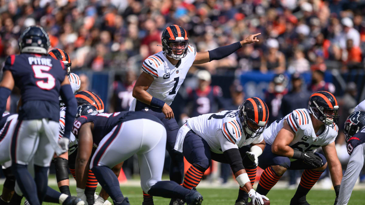 The Chicago Bears are putting the ball in Justin Fields' hands, and he's  breaking out, NFL News, Rankings and Statistics