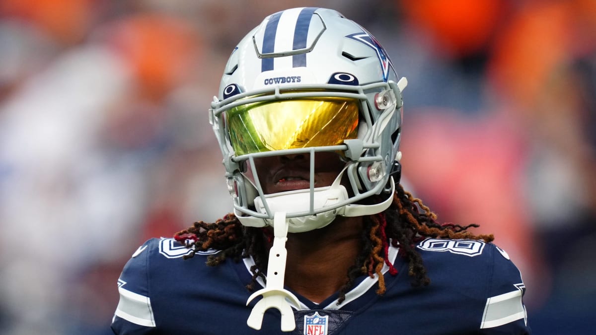 Dallas Cowboys wide receiver CeeDee Lamb (88) in action during an NFL  football game against the Washington Commanders, Sunday, Oct. 2, 2022, in  Arlington. (AP Photo/Tyler Kaufman Stock Photo - Alamy