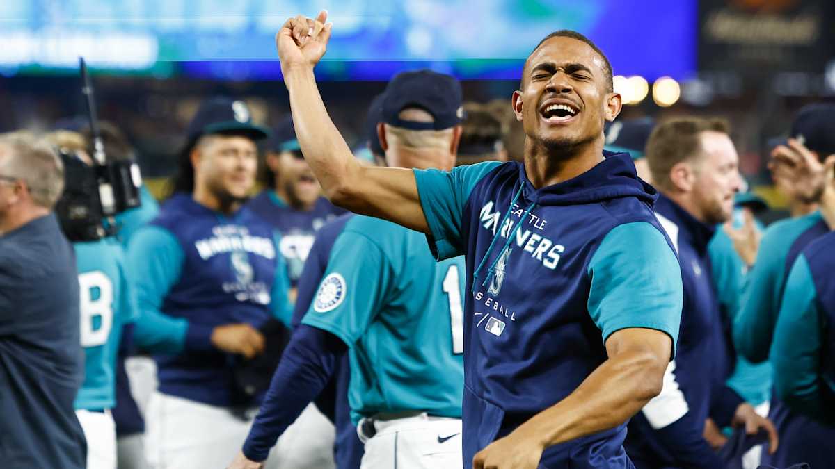 Mariners GM Dipoto 'pumped' about recent promotions