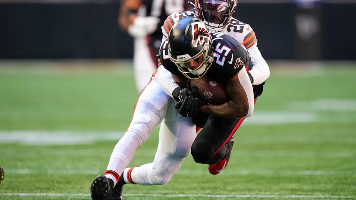 Atlanta Falcons WR Damiere Byrd Capitalizing on Opportunities After Slow  Start - Sports Illustrated Atlanta Falcons News, Analysis and More