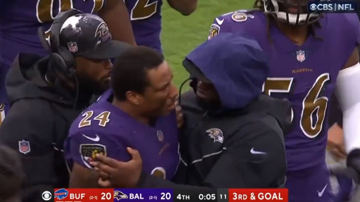 Ravens HC John Harbaugh, CB Marcus Peters exchange words in final seconds  of Week 4 loss to Bills