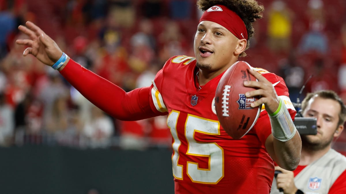 Raiders vs Chiefs Same Game Parlay: Player Props for Travis Kelce, Davante  Adams, Darren Waller, More