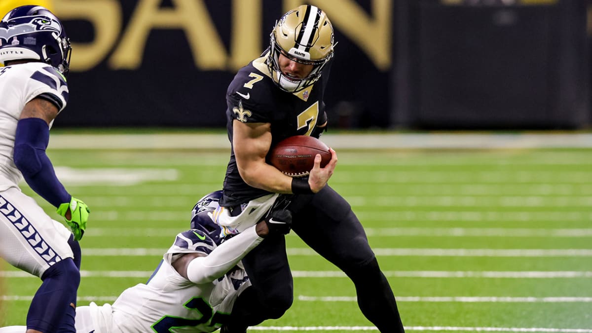 Saints' altered game plan gets the job done in Denver