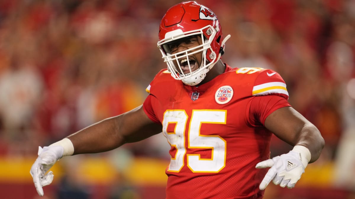 Chiefs DT Chris Jones gives defense C+ in win vs Cardinals