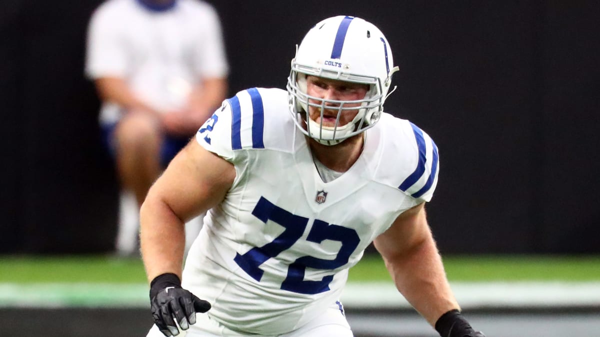 Braden Smith of the Indianapolis Colts and Bernhard Raimann warms up News  Photo - Getty Images