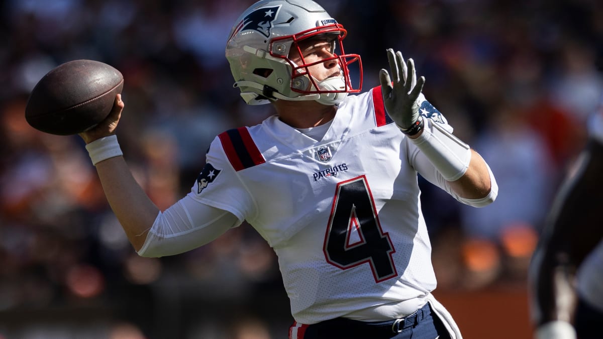 Bailey Zappe leads Patriots to dominant win over Cleveland Browns