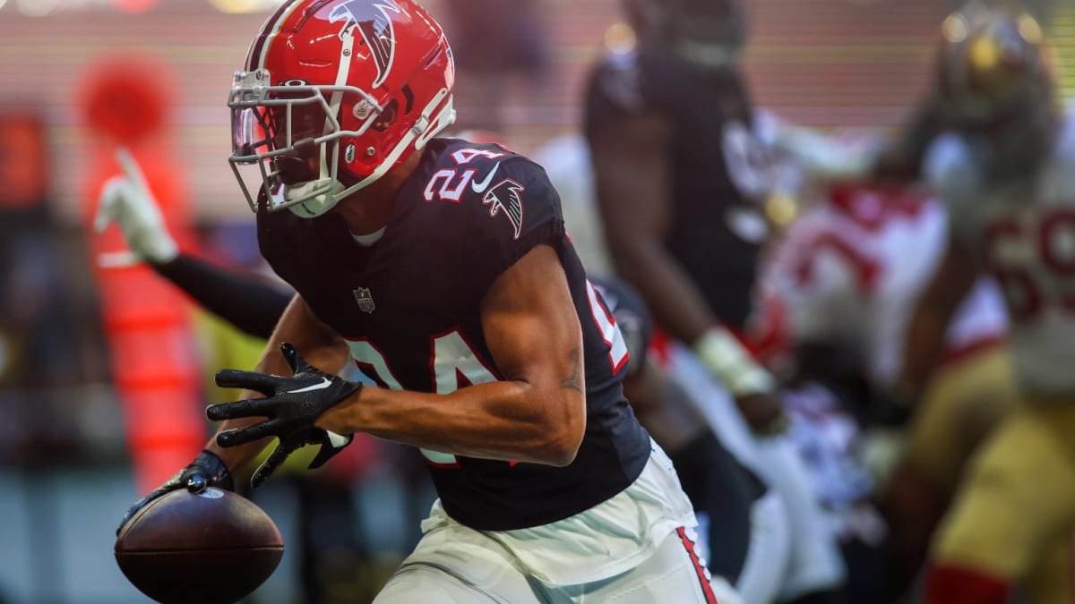 Atlanta Falcons linebacker Mykal Walker (3) and cornerback A.J.