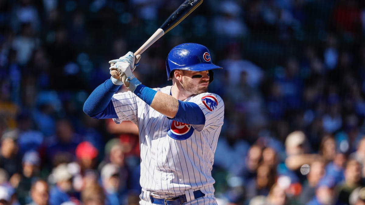 Would the Cubs be in playoff hunt had they re-signed Báez?