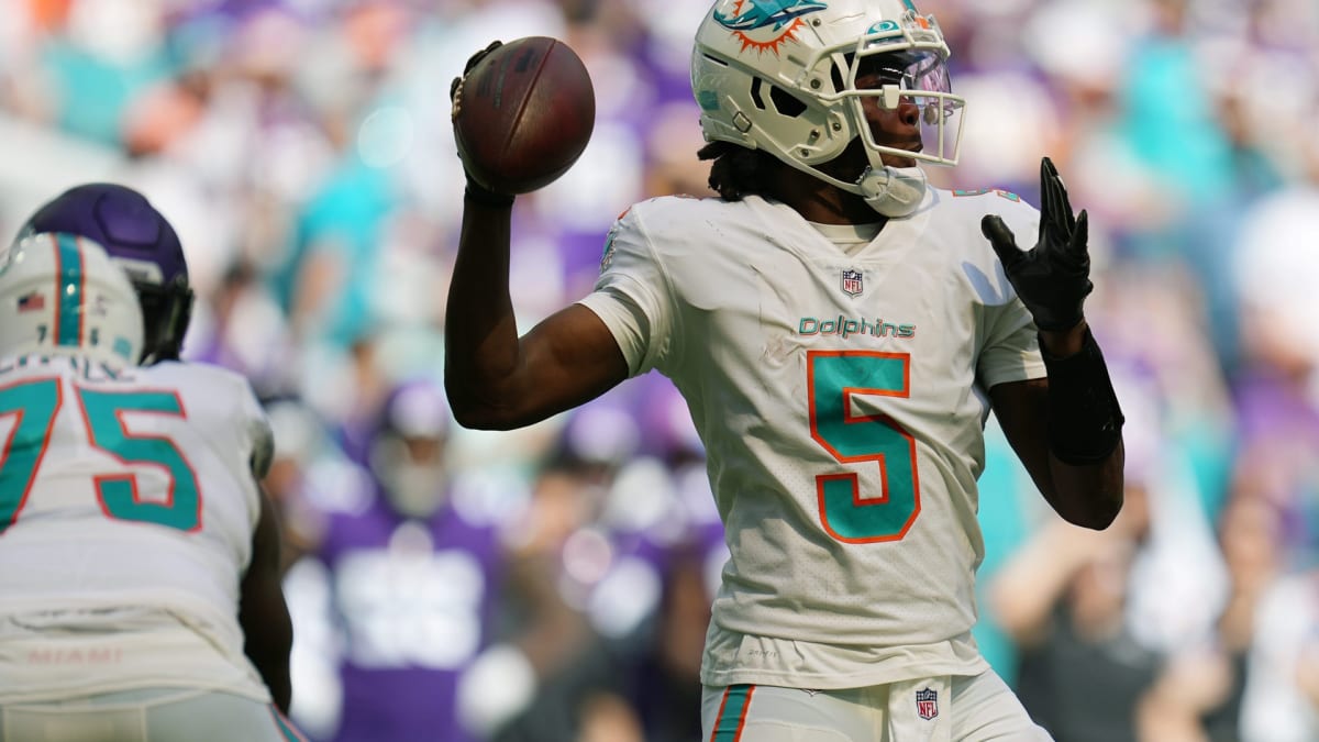 Miami Dolphins-New England Patriots Week 2 Predictions Roundup - Sports  Illustrated Miami Dolphins News, Analysis and More