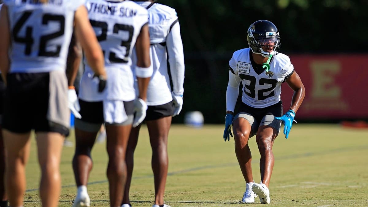 Jaguars' Zay Jones, fresh off a strong Week 1, emerging as one of