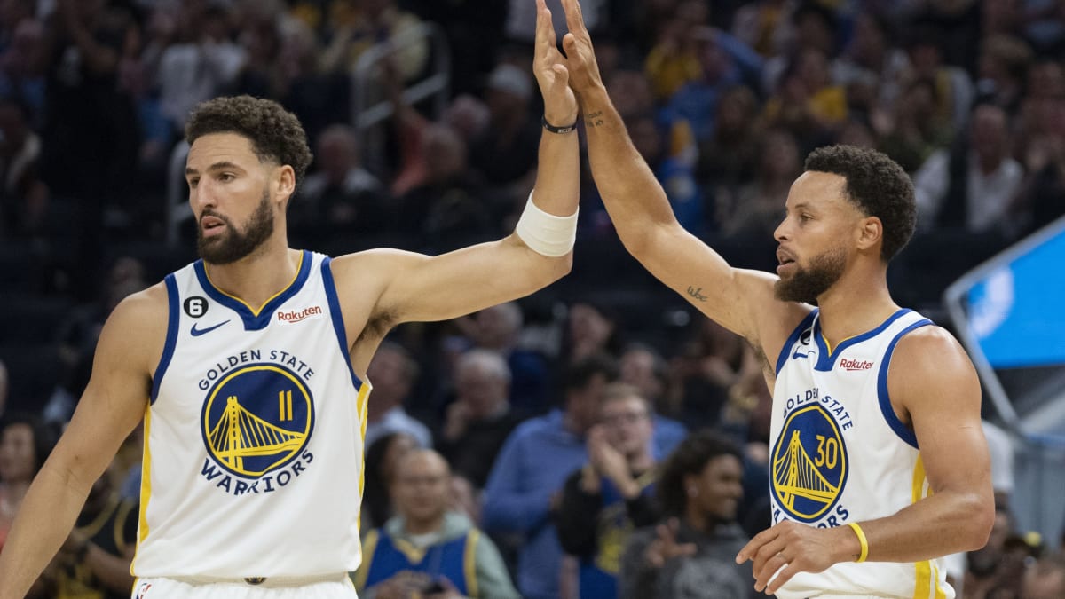 Steph Curry's Amazing Move In Lakers-Warriors Game Is Going Viral -  Fastbreak on FanNation