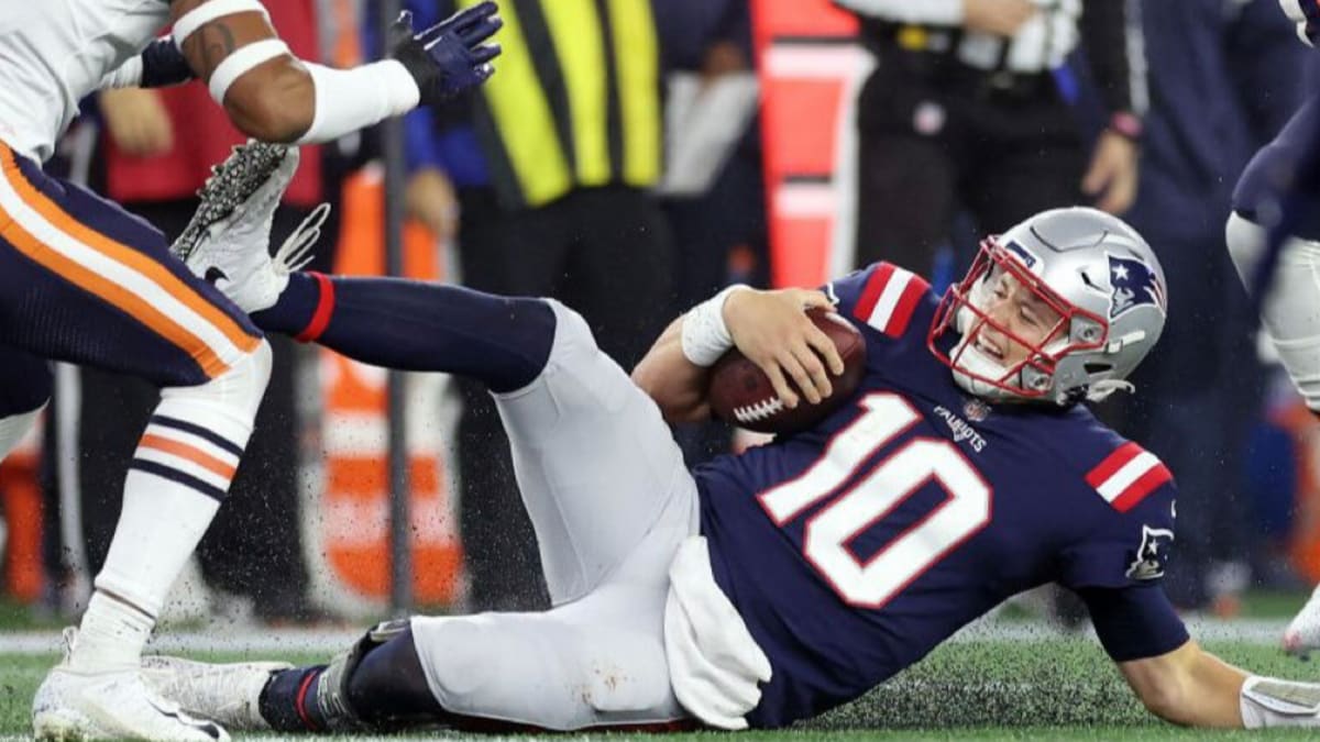 Patriots – Bears: Mac Jones congratulates Bailey Zappe after MNF TD