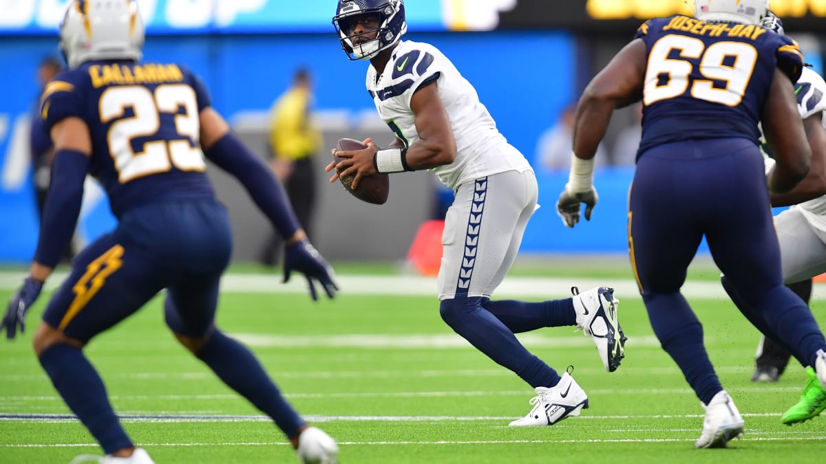 Visuals from Chargers-Seahawks: A picture timeline of the game –  News4usonline